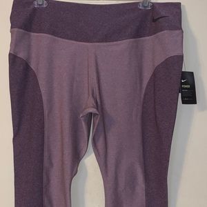 NWT Nike Women’s Tight Fit Athletic Leggings